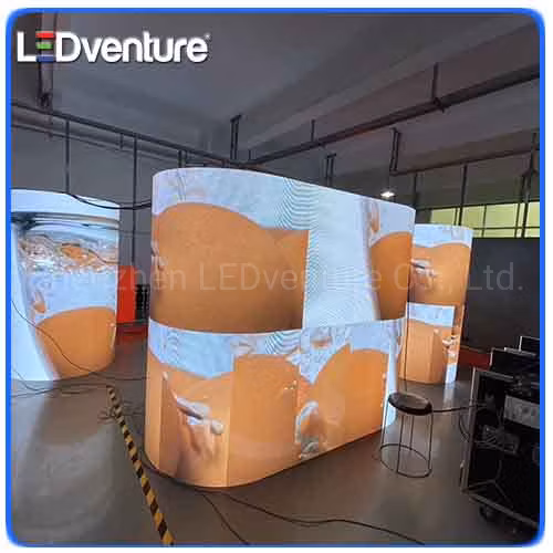 Pared de video LED para interiores flexible e interactiva con curva a todo color